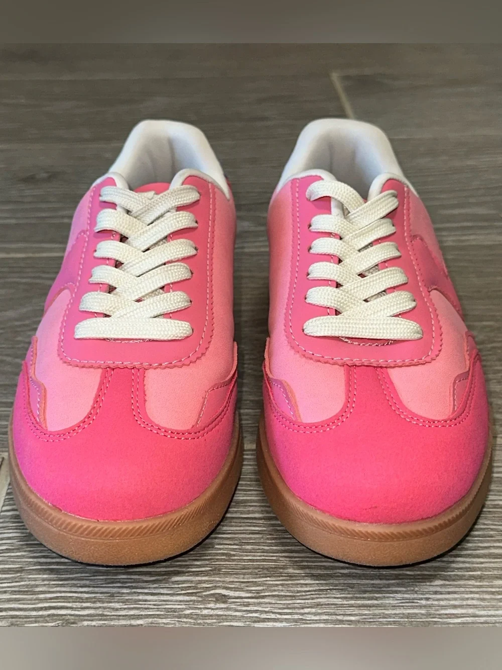 La Sheelah Mody Wavy Low Top Women’s 6 Sneakers Lace-Up Two Tone Pink Streetwear